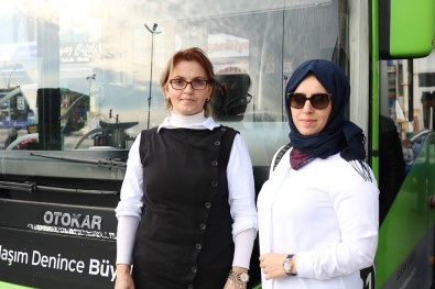 Büyükşehir'in Kadın Şoförleri Direksiyon Başında