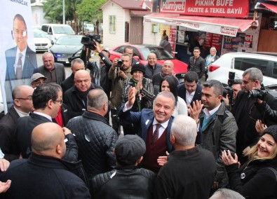 CHP Antalya Büyükşehir Adayı Böcek, CHP İl Başkanlığında Partililerle Buluştu