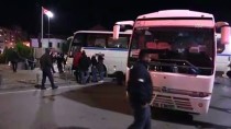 İzmir'de Tur Otobüsü Kaldırımdaki Yayalara Çarptı Açıklaması 1 Ölü, 3 Yaralı