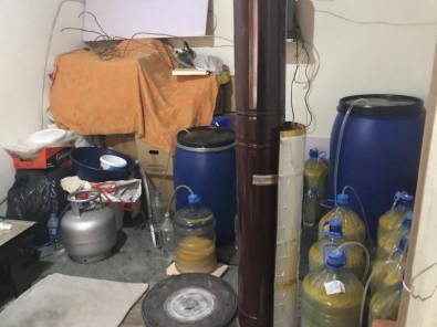 Kaçak İçki İmalatı Yapılan Eve Baskın