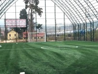 VEZIRHAN - Kapalı Halı Sahanın Çalışmaları Sona Erdi