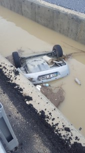 Kayıp Gençlerin Cesedi Su Kanalına Düşen Otomobilden Çıktı