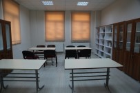 Köy okullarına kütüphane kuruyorlar