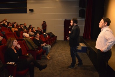 Ödüllü Film Taksim Hold'em Nilüfer'de İzleyici İle Buluştu