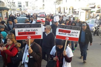 Tunuslu Öğretmenler Sokaklara Döküldü