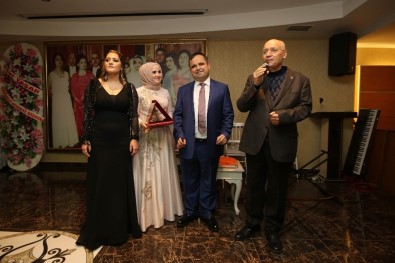 Yenimahalle'de 'Engel Değil Sevgi Ve Sanat'