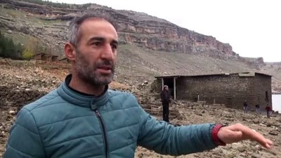 Yıllar Önce Sular Altında Kalan Köyleri Ortaya Çıktı