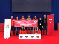 OSMAN KıLıÇ - Adanalı Gençler Robotex'te Çifte Birincilik Kazandı