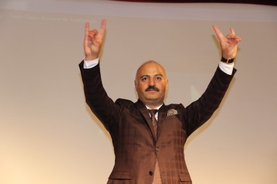 AK Partili Siyasetçi MHP'den Aday Adayı Oldu