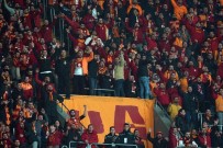 Galatasaray Taraftarından TFF Ve Cüneyt Çakır'a Tepki