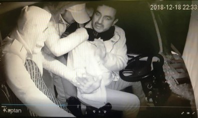 3 Hırsız Emekli Polisi Darp Etti Açıklaması O Anlar Kamerada