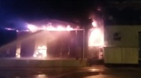 Antalya'da Depo Yangını