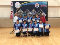 VOLEYBOL TAKIMI - Çeyrek Finale Katılma Hakkı Kazandılar