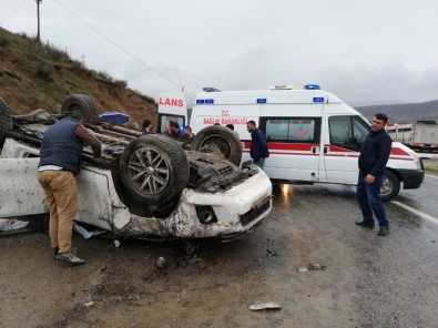 Kozluk'ta Trafik Kazası Açıklaması 2 Yaralı