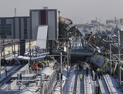 Tren kazası soruşturması genişletildi (Bürokratlar da mercek altında)