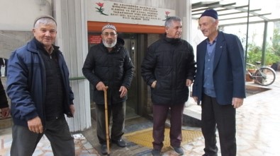 Balıkesir'de Camiye Asansör Yaptırıldı, Yaşlılar Sevindi
