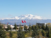 KAYAK SEZONU - Davraz Kayak Merkezi'nde Kayak Sezonu Açılıyor