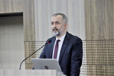 SAÜ'de 'Prof. Dr. Mehmet Mehdi Ergüzel'e' Veda Programı Düzenlendi