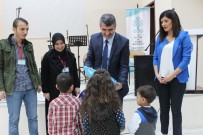 KREDI VE YURTLAR KURUMU - Üniversite Öğrencileri Mahkum Kadın Ve Çocuklarının Yüzlerini Güldürdü