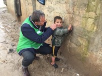 YAŞAM MÜCADELESİ - Babusselam Mülteci Kampına, İnegöl'den 5 Tır Yardım