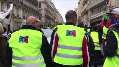 GÜNCELLEME 2- Fransa'da Sarı Yeleklilerin Gösterileri
