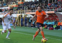 MERT GÜNOK - Lider Alanya'da yara aldı