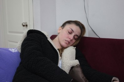 7 Yıldır Artan Ağrılarıyla Yaşam Mücadelesi Veriyor