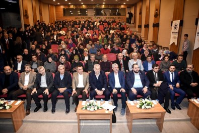 Malatya'da 'Karanlık Darbeler Tarihi Ve 15 Temmuz' Konferansı