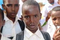 KAN DAVASı - Somalili Çocuklar Savaşmak Değil Okumak İstiyor