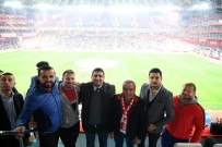 İSMAİL BALABAN - Başkan Böcek'ten Antalyaspor'a Destek