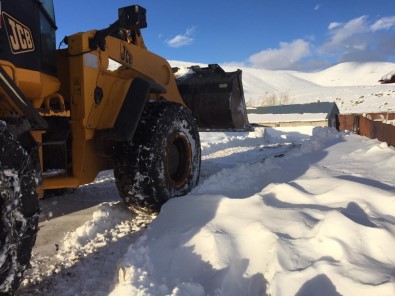 Bingöl'de Kar Nedeniyle Kapanan 73 Köy Yolu Ulaşıma Açıldı