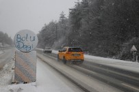 BOLU DAĞı - Bolu Dağı'nda Kar Yağışı Etkili Oluyor