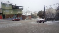Demirci'de Kar Yağışı Başladı