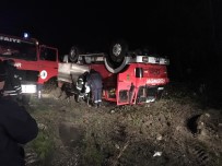 SALTUKOVA - İtfaiye Aracı Kaza Yaptı Açıklaması 3 İtfaiyeci Yaralı
