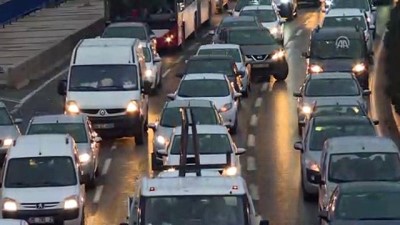 İZBAN'daki Ek Seferlerin Durdurulması Trafik Yoğunluğunu Arttırdı