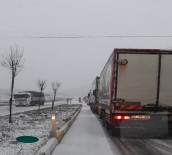 Kar Trafiği Vurdu Açıklaması Kilometrelerce Araç Kuyruğu Oluştu