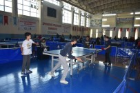 ŞAHINBEY BELEDIYESI - Şahinbeyliler Raketlerini Kurtuluş Kupası İçin Salladı