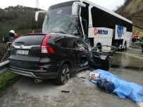 YOLCU OTOBÜSÜ - Ters Yöne Giren Ciple Yolcu Otobüsü Çarpıştı Açıklaması 1 Ölü, 10 Yaralı