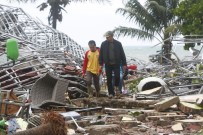 TSUNAMI FELAKETI - Türk Yardım Vakfından Tsunaminin Vurduğu Endonezya'ya Yardım