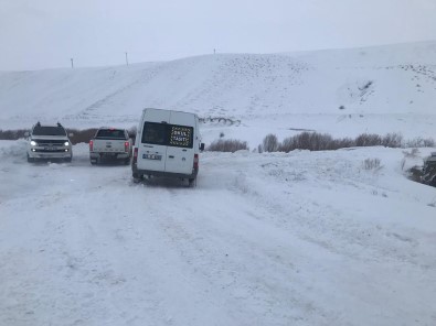 Erzurum'da Çığ Düşmesi Ve Tipi Nedeniyle Çok Sayıda Vatandaş Mahsur Kaldı