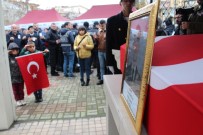 TÜRK BAYRAĞI - Iğdır Şehidinin Son Yolculuğunda Küçük Çocuklardan Duygulandıran Hareket