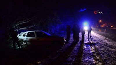 Kar Yağışı Beraberinde Kazaları Getirdi Açıklaması 1 Ölü, 8 Yaralı