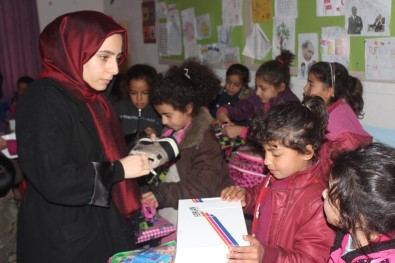 Konya'da Okuyan Üniversite Öğrencilerinden Köy Okullarına Yardım
