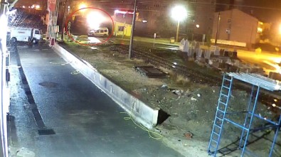 Niğde'deki Tren Kazası Kamerada