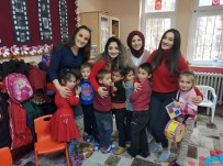 Trabzon Üniversitesi Öğrencileri 'Mutlu Çocuklar İçin' Sloganıyla Köy Okullarına Destek Oluyor Haberi