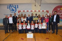 DAVUT GÜL - Vali Gül Süper Lig Şampiyonu Polisgücü'nü Kutladı
