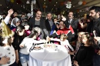 YILBAŞI KUTLAMASI - Engelsiz Kafe'de Yeni Yıl Kutlaması