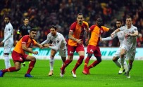 MİLLİ FUTBOLCU - Galatasaray Defansından 12 Gole Katkı