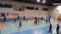 EDIP BUDAN - Kulu'da Kaymakamlık Voleybol Turnuvası Gelirleri Yemen'e Gönderildi