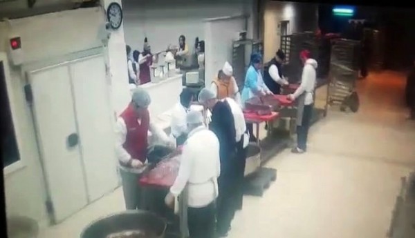 Yemekhanede korku dolu anlar